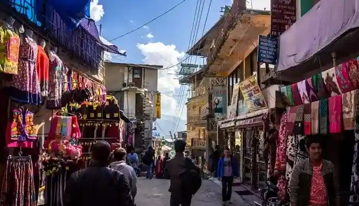 Shopping in Manali